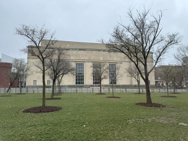 Wexner Plaza 15th Avenue