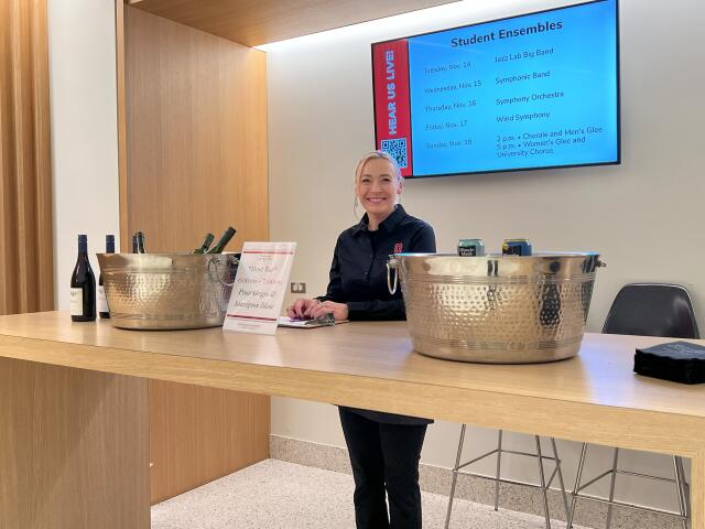 A University Catering employee works an event